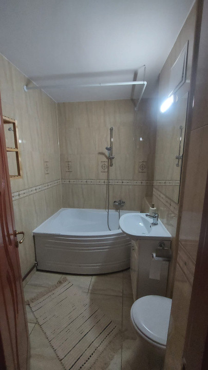 Inchiriere apartament 3 camere, Centrul Civic