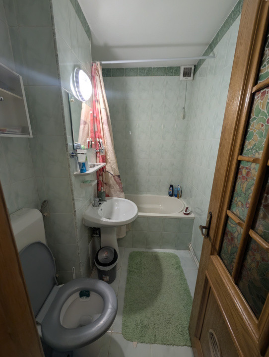 2 camere de închiriat| Bulevardul Grivitei