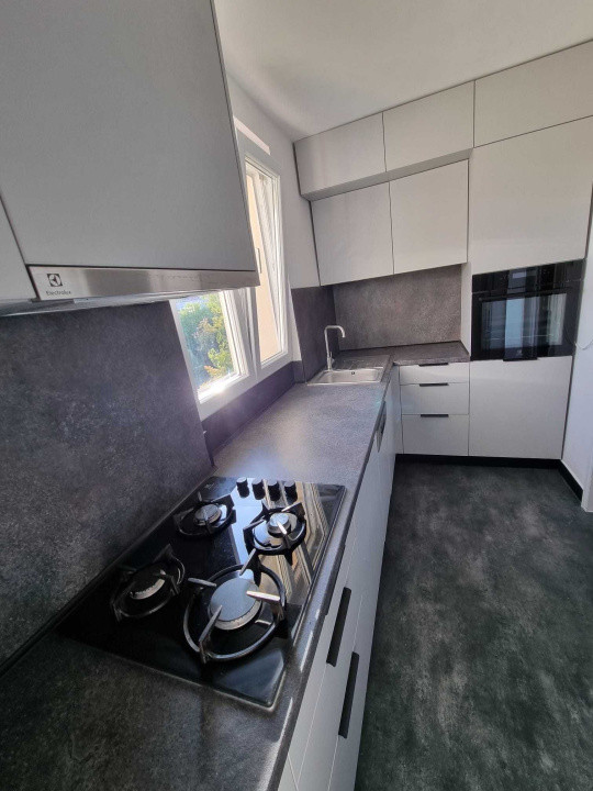 3 Camere |   | Stefan cel mare | Metrou