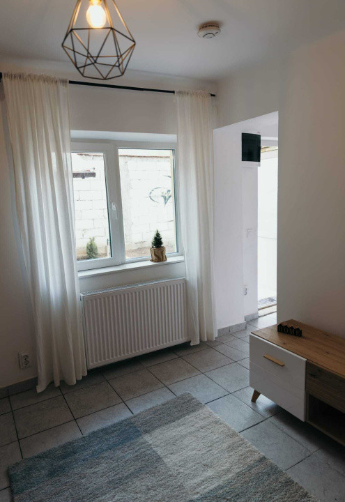Casa la curte | 2 Camere | Rahova | Antiaeriana | Parcare| AC 
