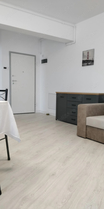 2 Camere | 1 Decembrie | Costin Giorgian | Metrou | AC |