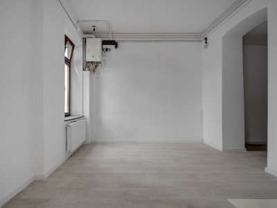 Spatiu Comercial Parcul Carol - Centrala Proprie | Subsol