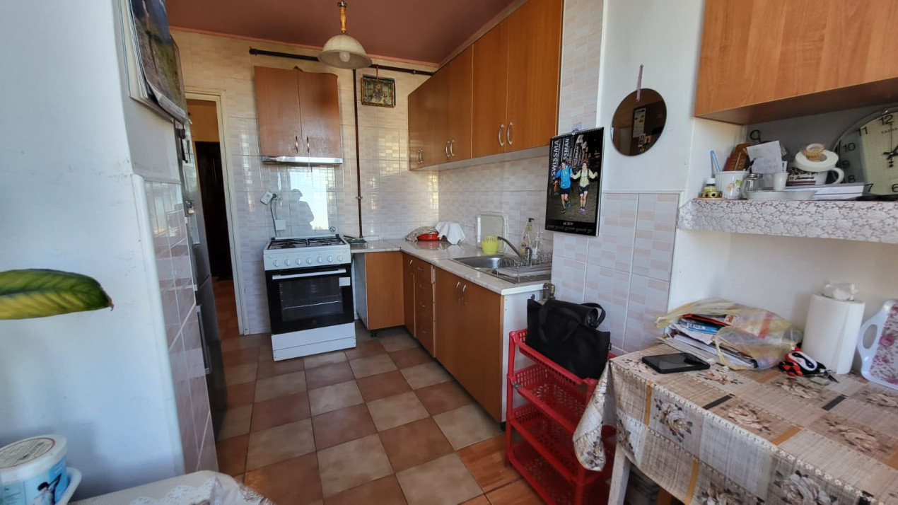 Chirie-apartament 2 camere, zona Astra