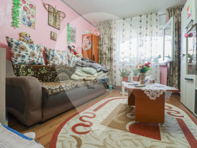 Garsoniera de vanzare pe strada Zizinului