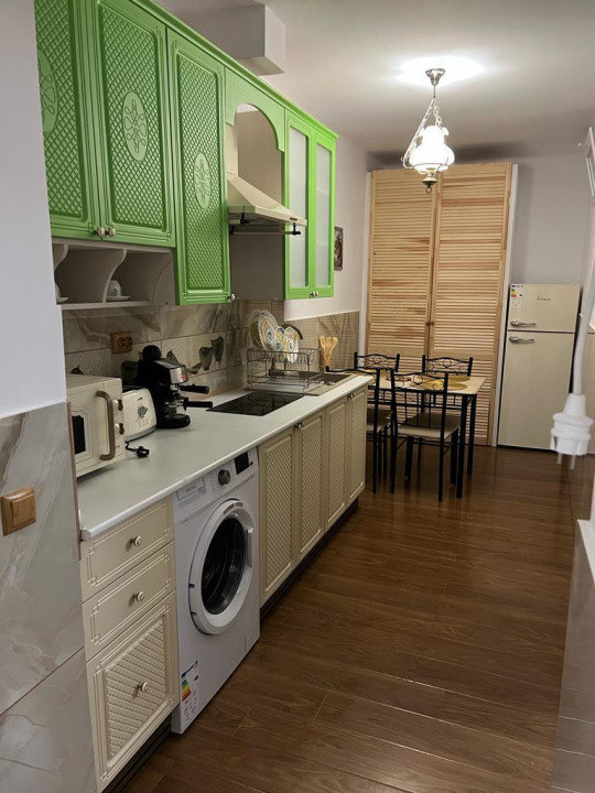 Apartament 3 camere(apartament 2 camere+ studio) Centrul Istoric- Piata Sfatului