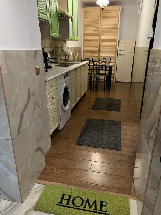 Apartament 3 camere(apartament 2 camere+ studio) Centrul Istoric- Piata Sfatului