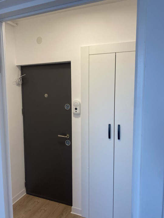 Apartament 3 camere renovat Tractorul / 13 decembrie