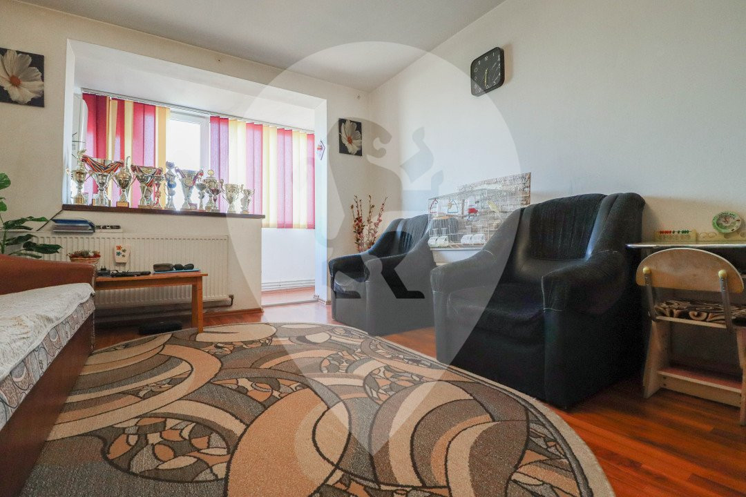 Apartament de vanzare cu 2 camere pe strada Zizinului