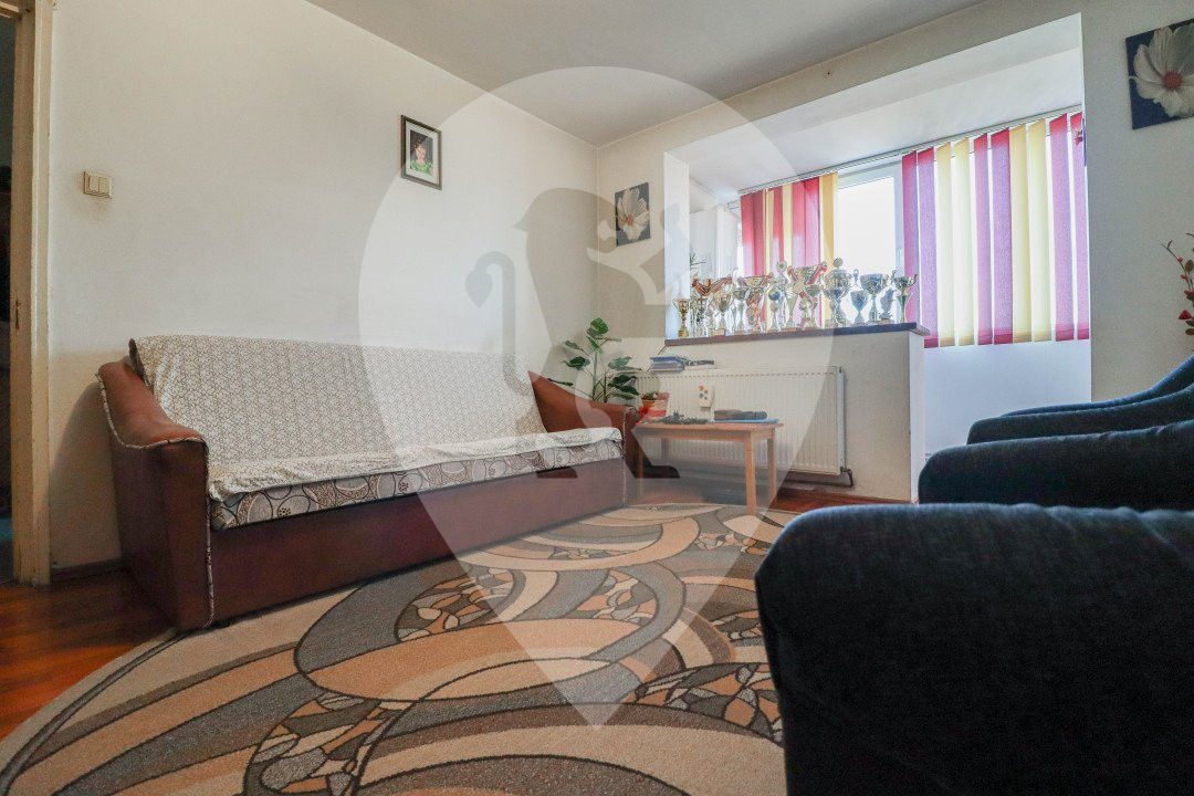 Apartament de vanzare cu 2 camere pe strada Zizinului