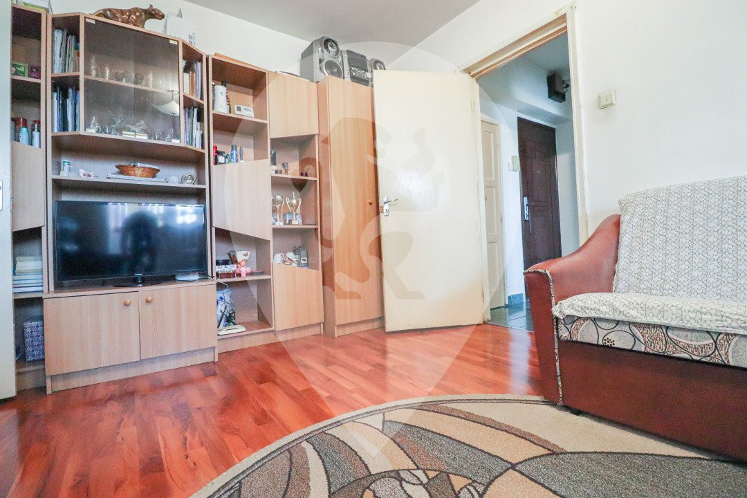 Apartament de vanzare cu 2 camere pe strada Zizinului