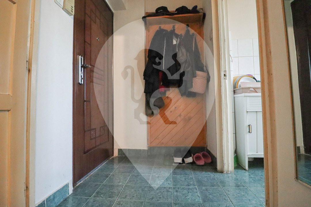 Apartament de vanzare cu 2 camere pe strada Zizinului