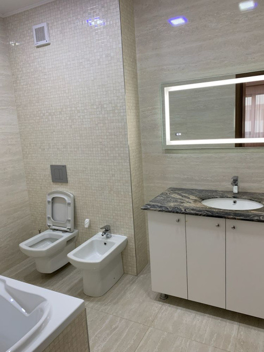 Apartament 3 camere  110 mp - 13 decembrie / Tractorul / Coresi Mall - ISARAN