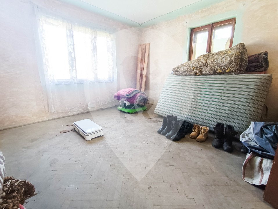 Oportunitate de investitie! Casa de vanzare in satul Palos
