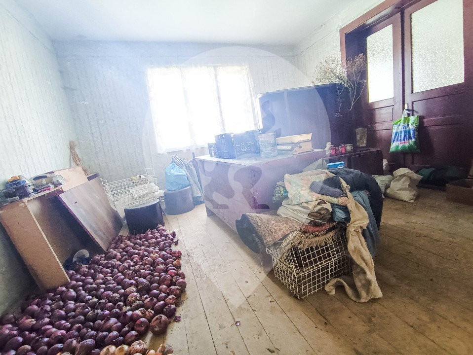 Oportunitate de investitie! Casa de vanzare in satul Palos