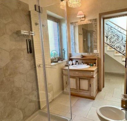 Casa Lux  160 mp  Brasov / Tractorul / Coresi Mall 