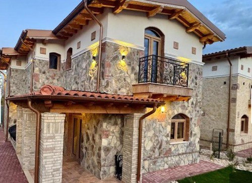 Casa Lux  160 mp  Brasov / Tractorul / Coresi Mall 