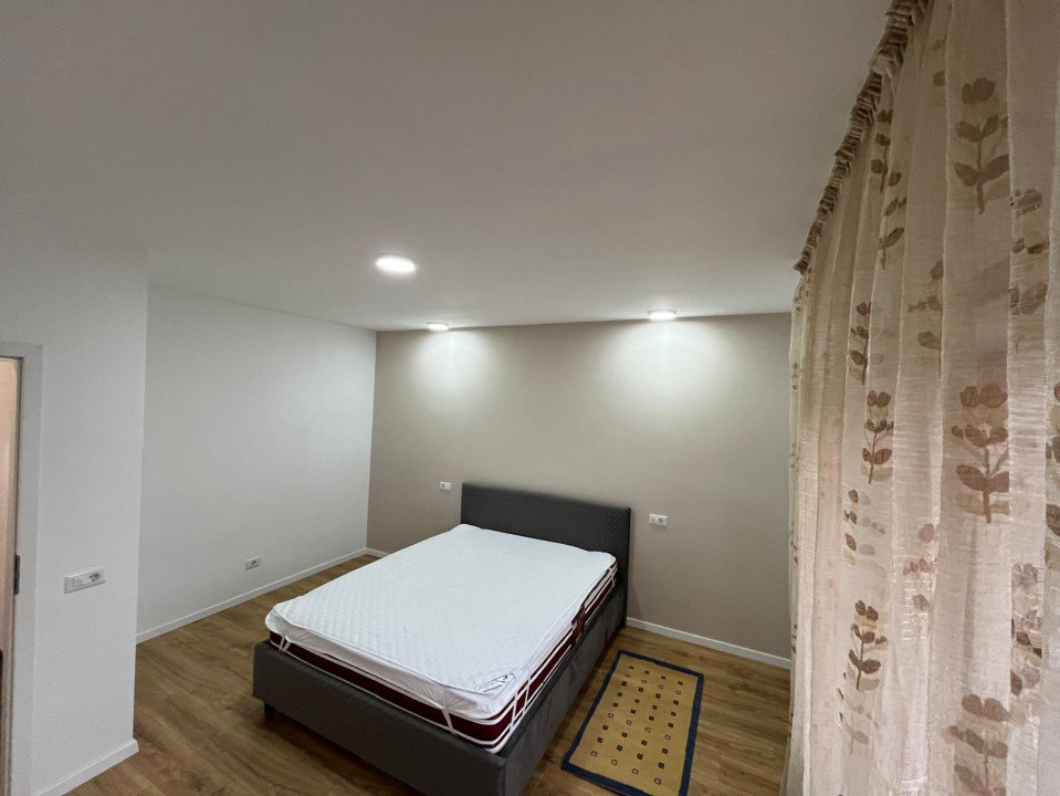 Casa 3 camere 100 mp - Brasov / Centru Civic  / Saturn / Calea Bucuresti