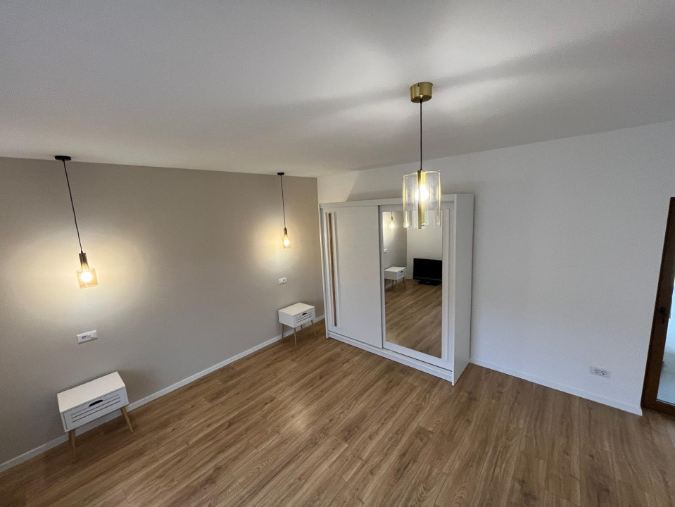 Casa 3 camere 100 mp - Brasov / Centru Civic  / Saturn / Calea Bucuresti