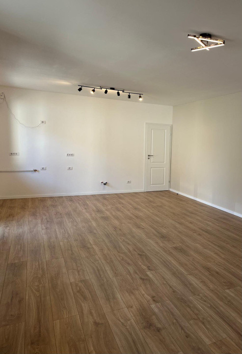 Casa 3 camere 100 mp - Brasov / Centru Civic  / Saturn / Calea Bucuresti