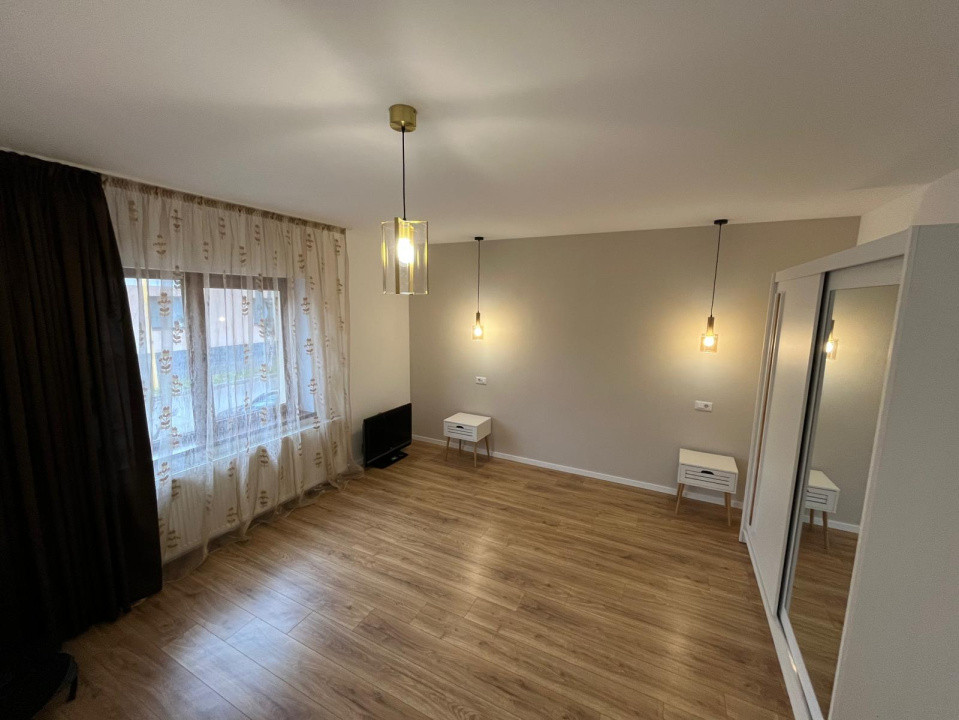 Casa 3 camere 100 mp - Brasov / Centru Civic  / Saturn / Calea Bucuresti