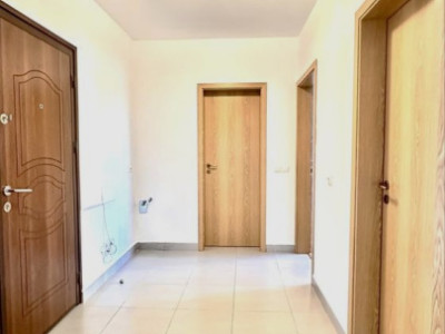 Apartament 2 camere cu loc de parcare Tractorul / Coresi Mal / Mosaic Residence