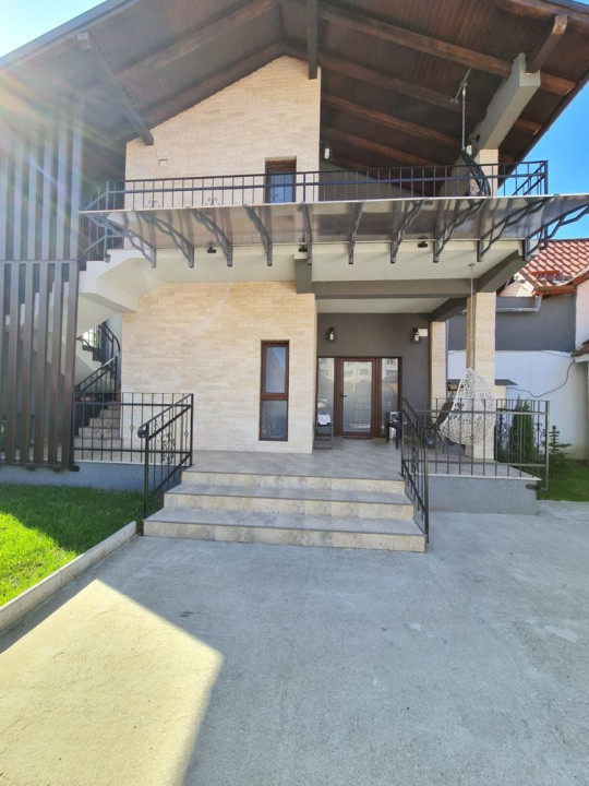 Casa cu 2 apartamente - 6 camere - foisor-  160 mp - Brasov / Craiter