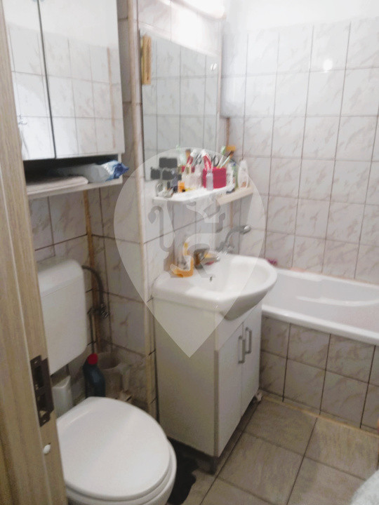 Apartament 3 camere circular - loc de parcare Grivitei  / Centru Civic