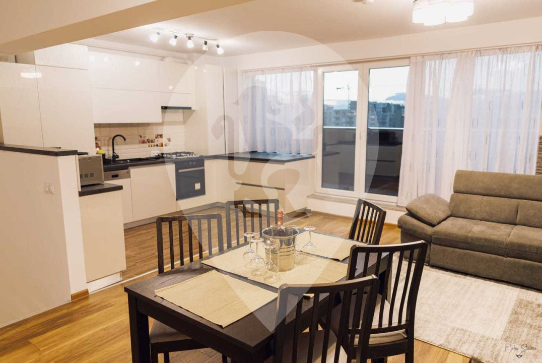 Apartament cu 3 camere Penthouse Tractorul / Maurer Coresi 