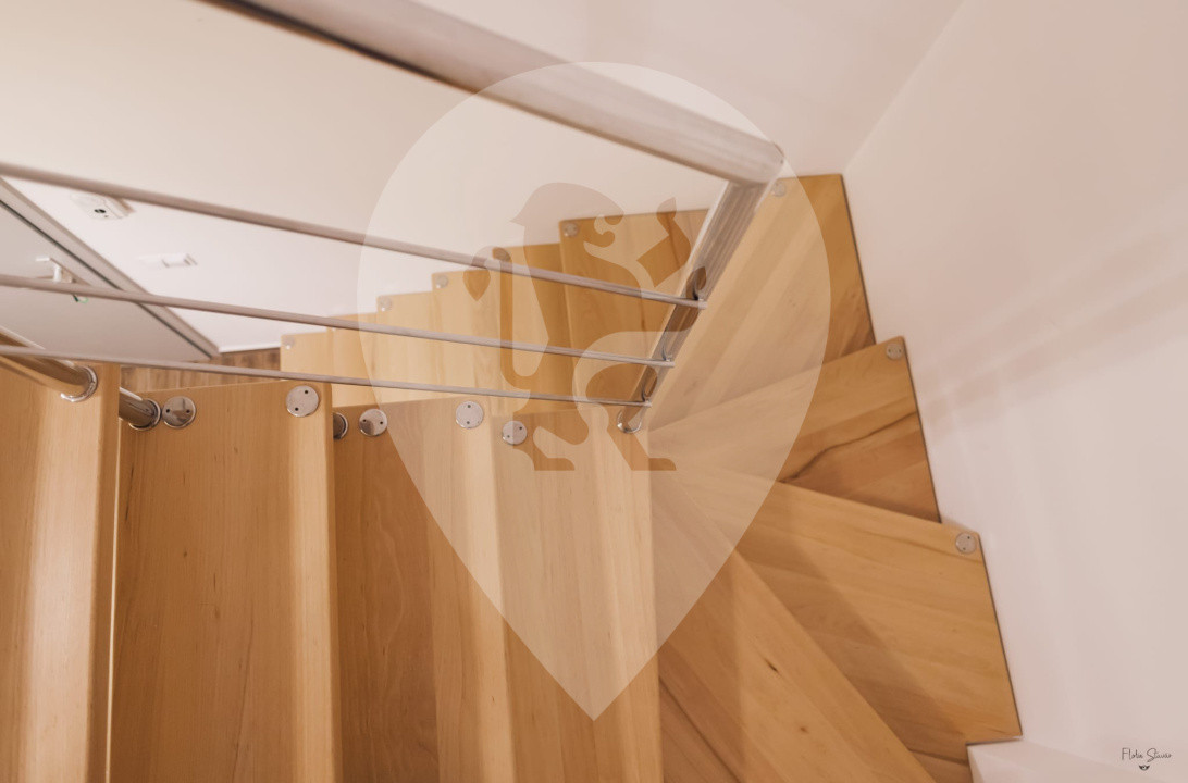 Apartament cu 3 camere Penthouse Tractorul / Maurer Coresi 