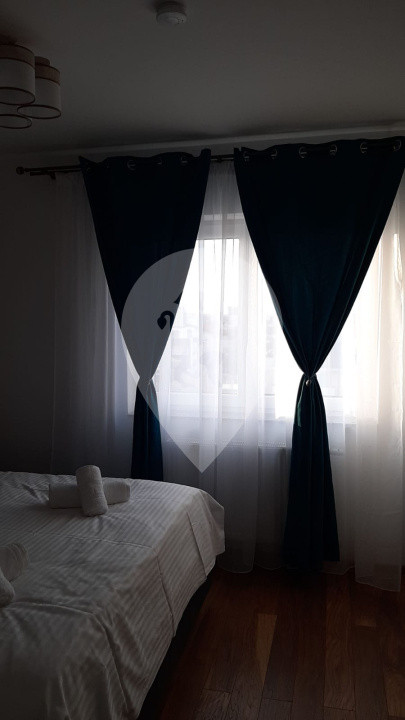 Apartament cu 3 camere Penthouse Tractorul / Maurer Coresi 