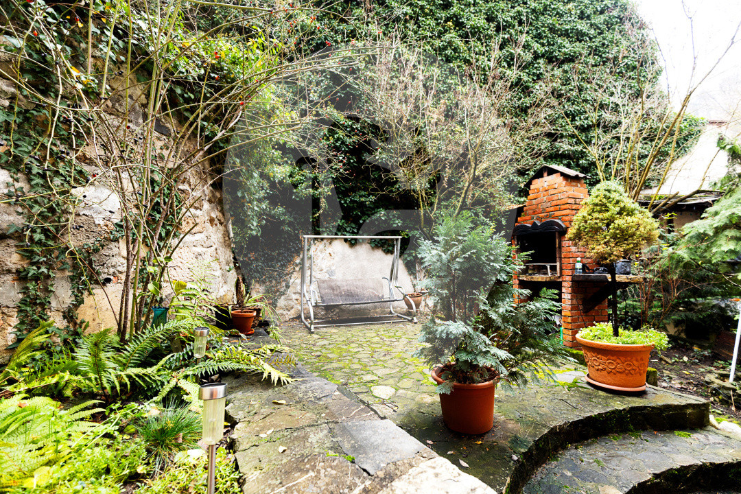 Casă tip boutique de închiriat – Brașov, Zona Schei