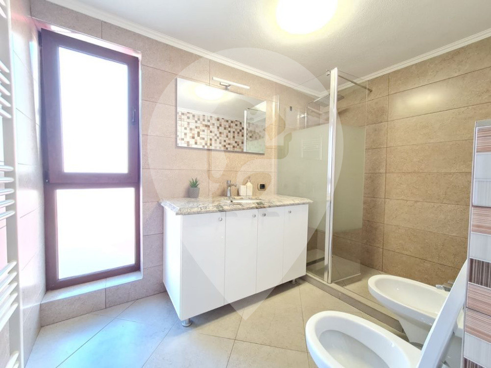 Casa cu 2 apartamente - 6 camere - foisor-  160 mp - Brasov / Craiter