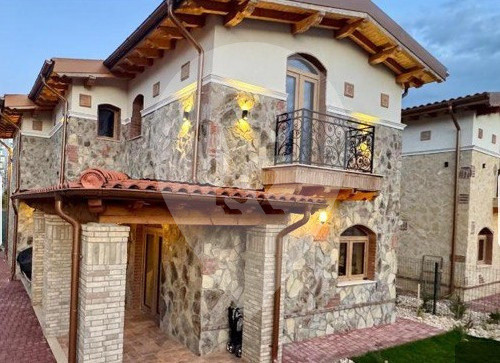 Casa Lux  160 mp  Brasov / Tractorul / Coresi Mall 